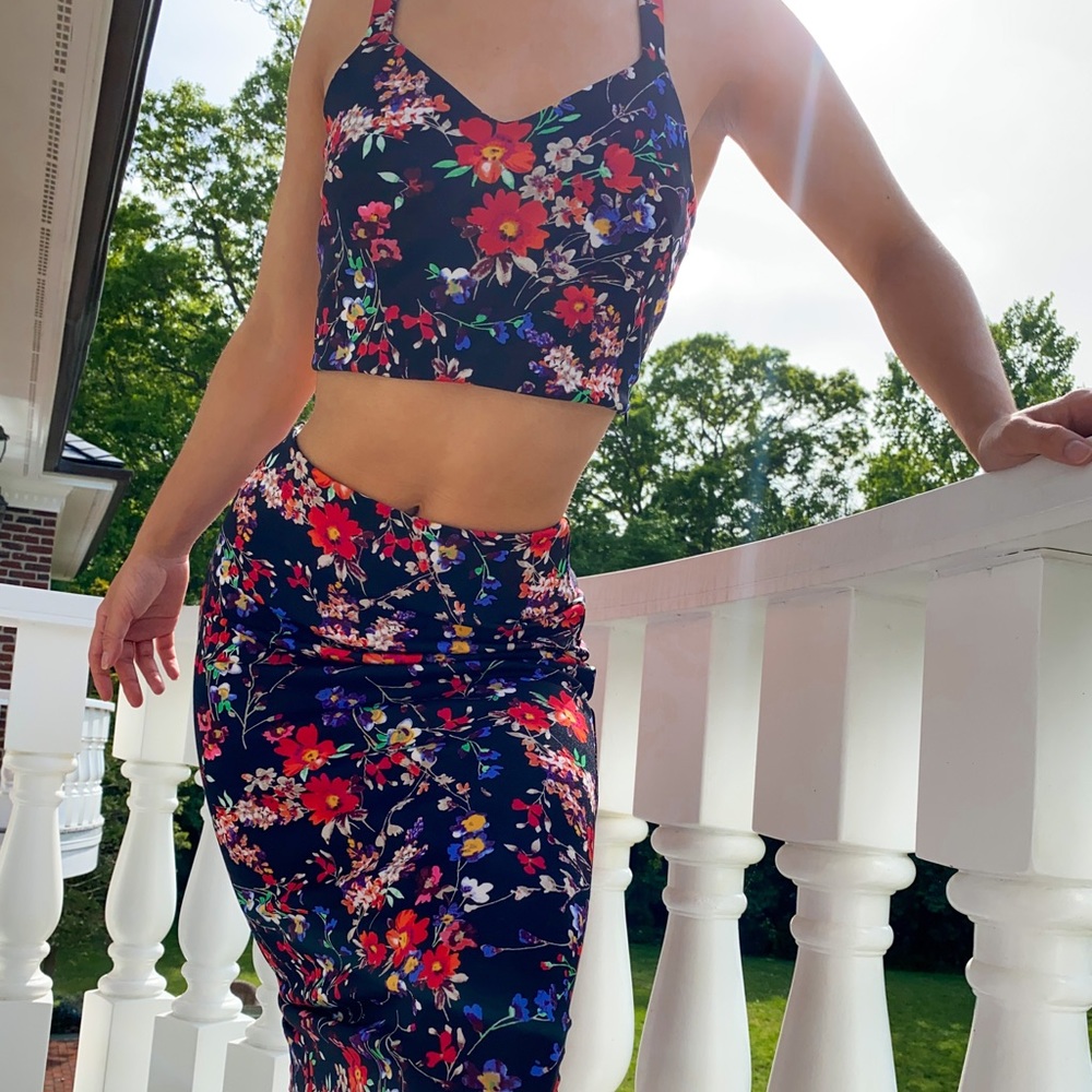 💐 FLORAL 2 PIECE 💐